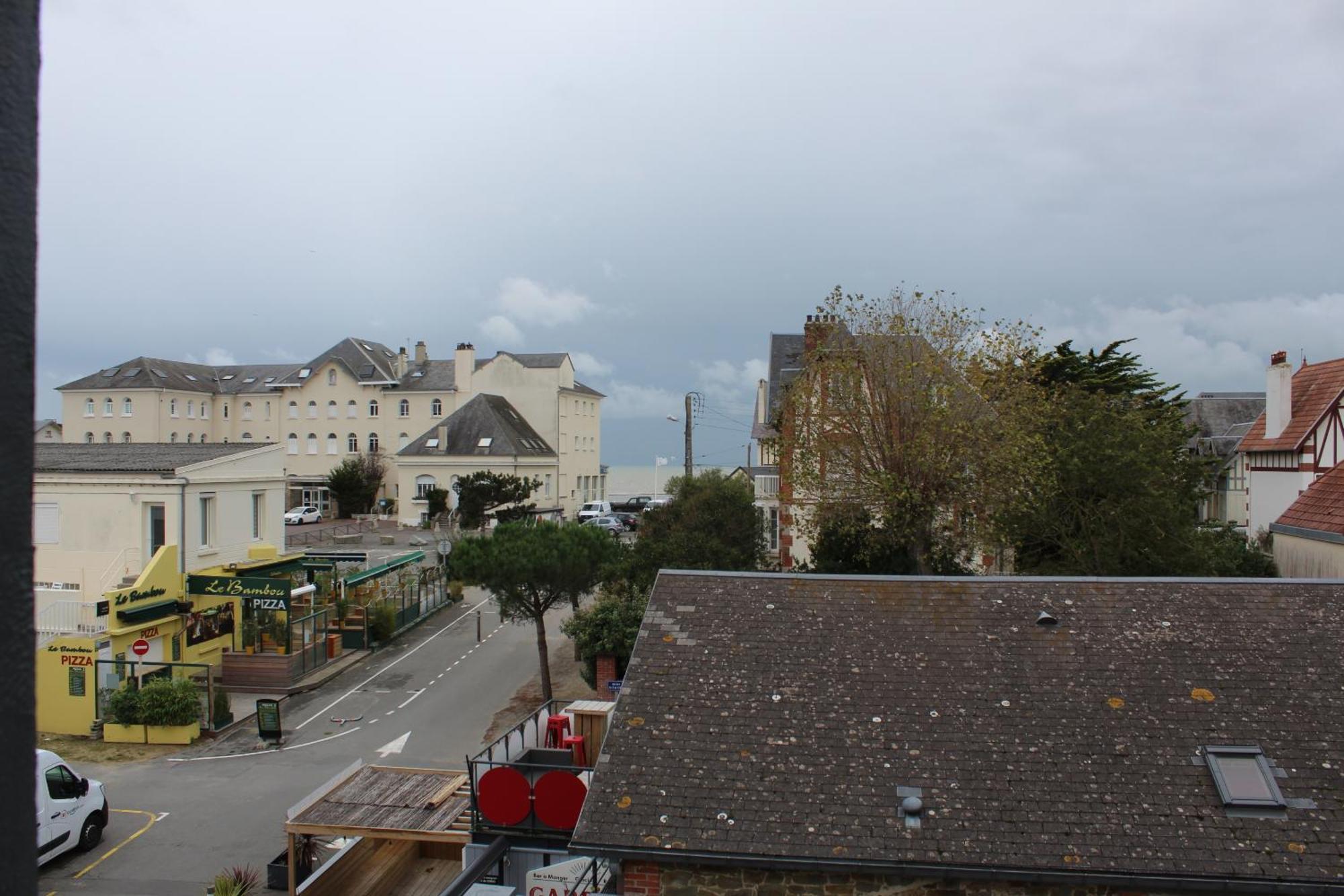 Hotel Des Pins Jullouville-les-Pins Pokój zdjęcie