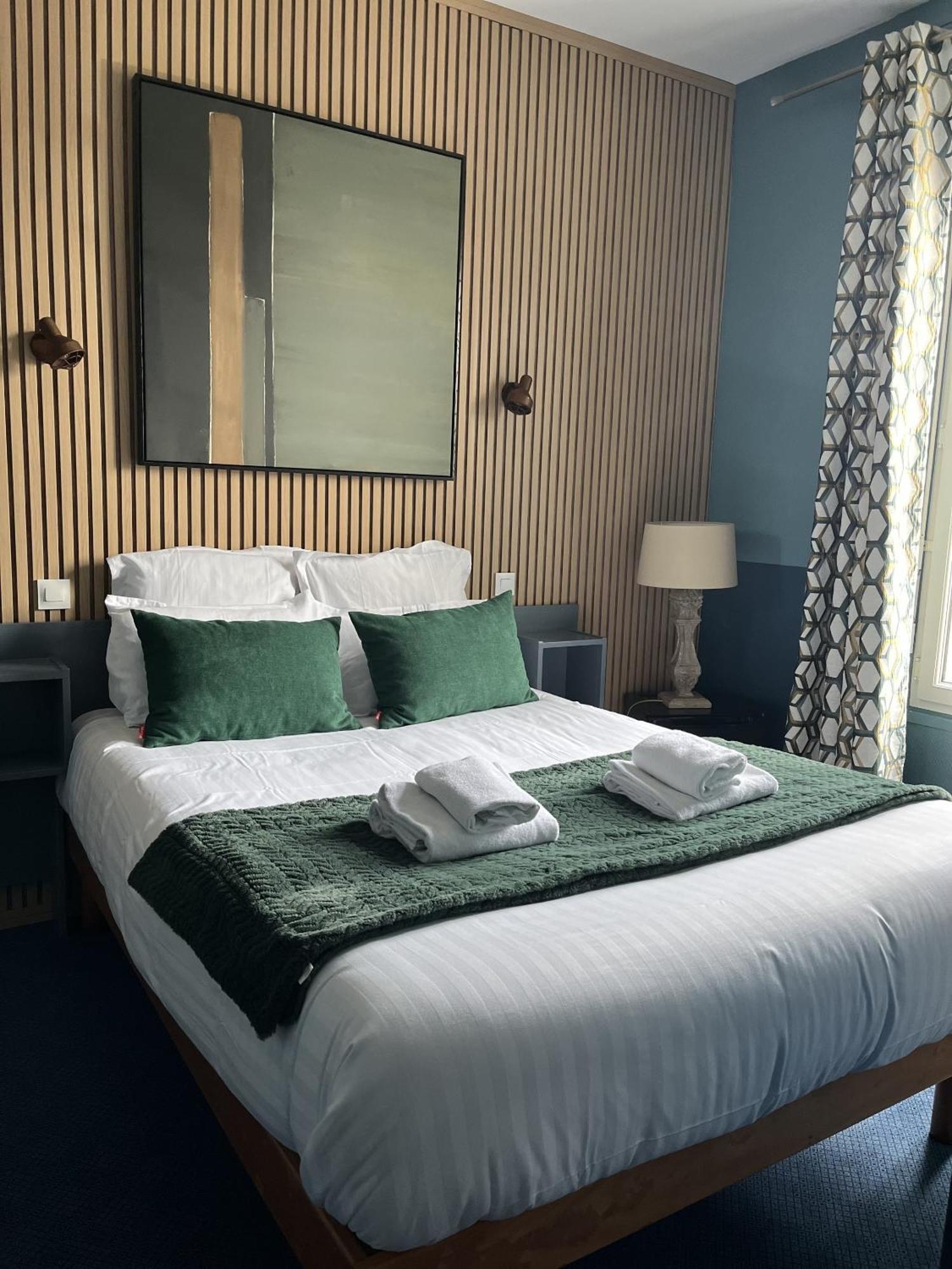 Hotel Des Pins Jullouville-les-Pins Pokój zdjęcie