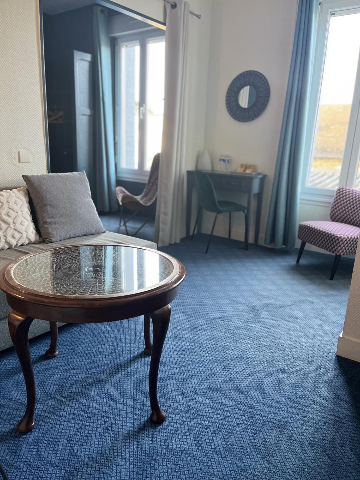 Hotel Des Pins Jullouville-les-Pins Pokój zdjęcie